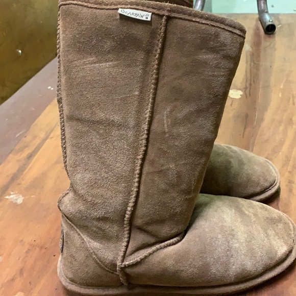 bearpaw size 8